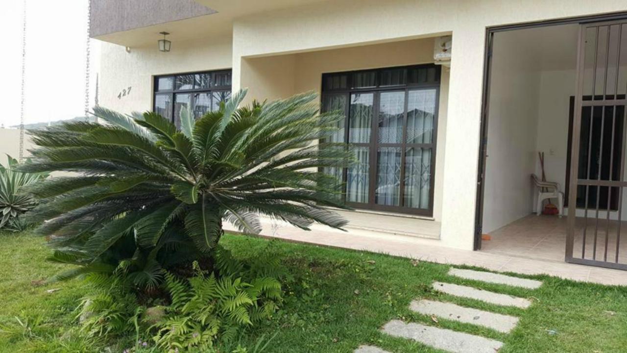 Bombinhas Brasil Residence II Guest House No Centro Екстер'єр фото