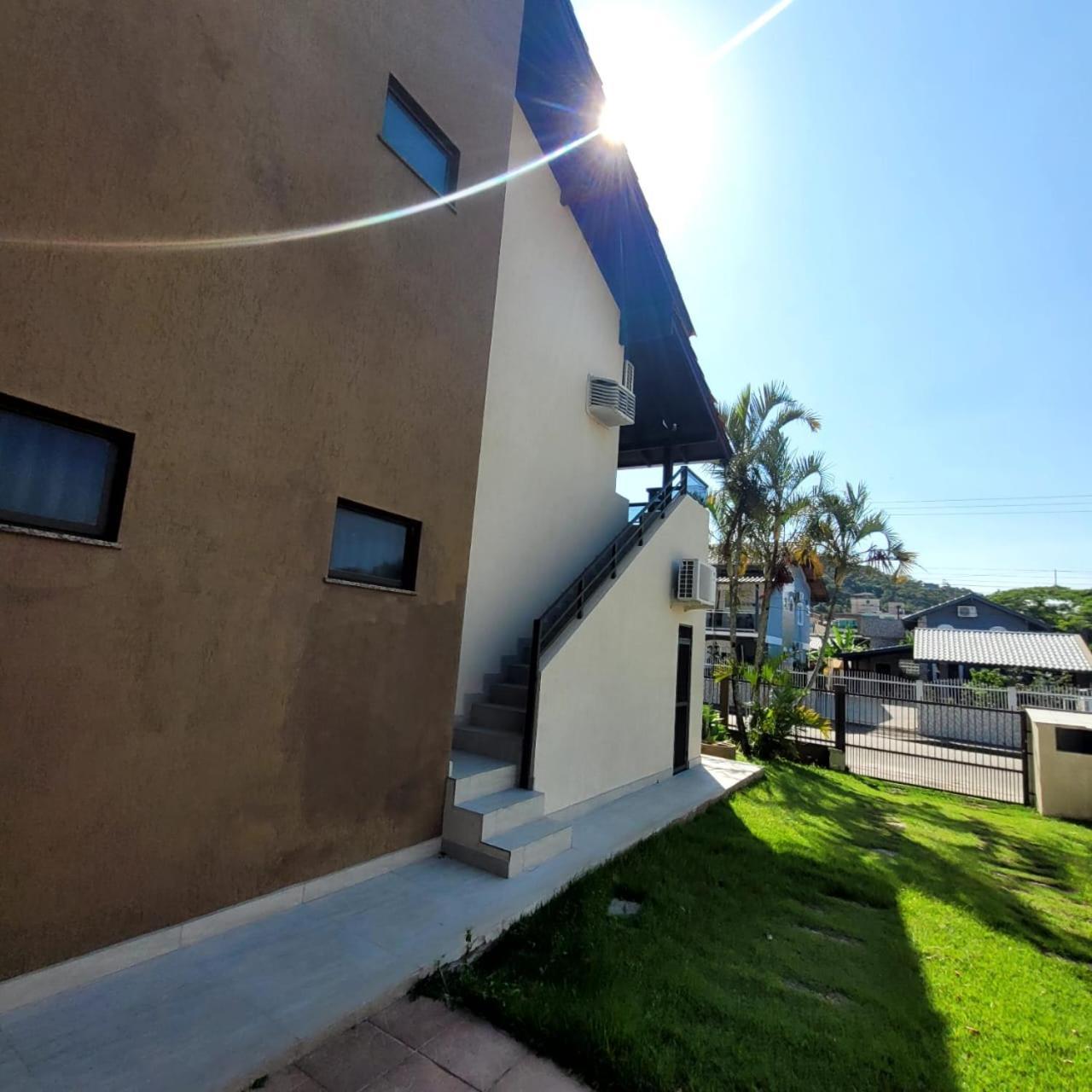 Bombinhas Brasil Residence II Guest House No Centro Екстер'єр фото