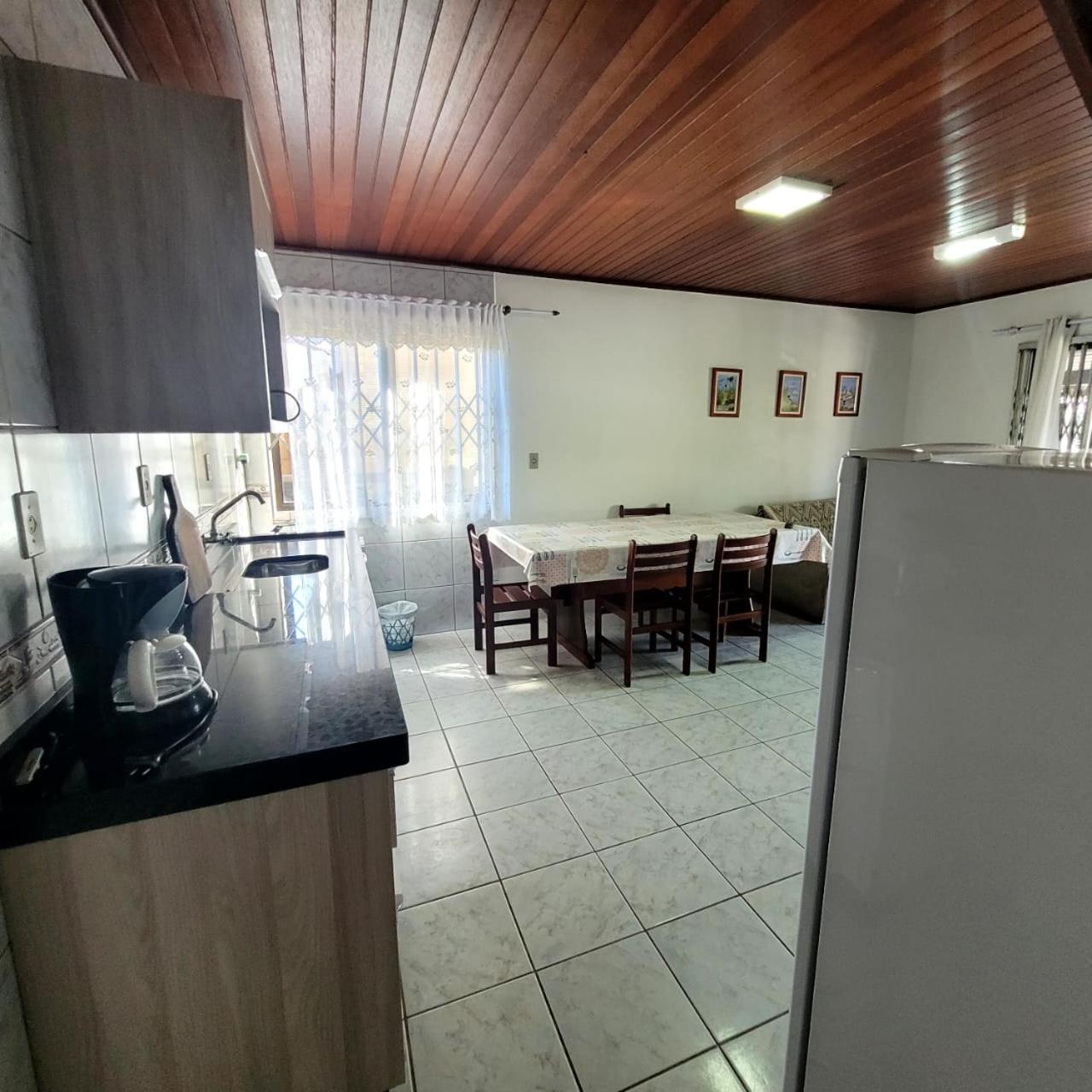 Bombinhas Brasil Residence II Guest House No Centro Екстер'єр фото